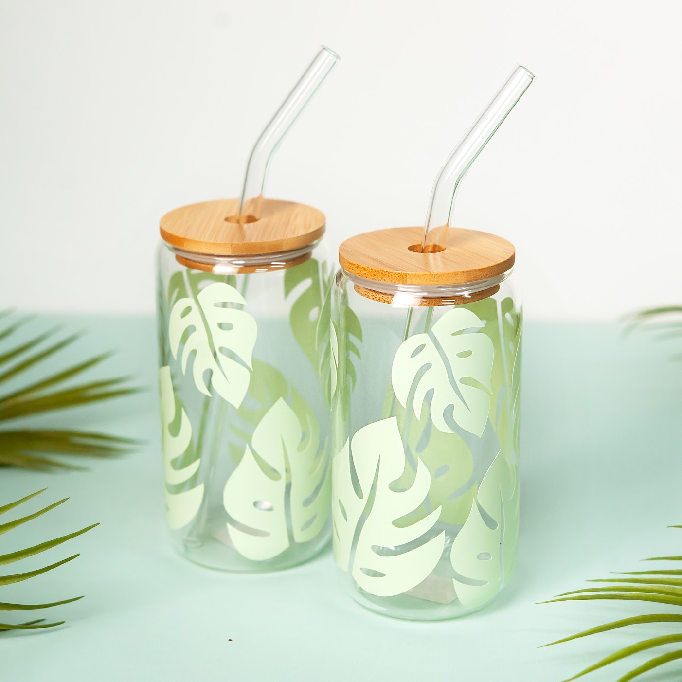 monstera tumbler Eco-Friendly Monstera Glass Tumbler with Bamboo Lid and Straw