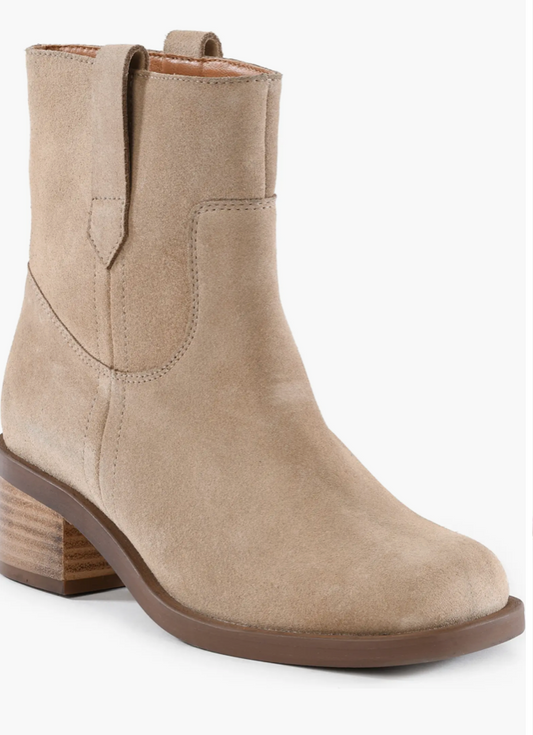 Seychelles Western Cozy Suede Bootie