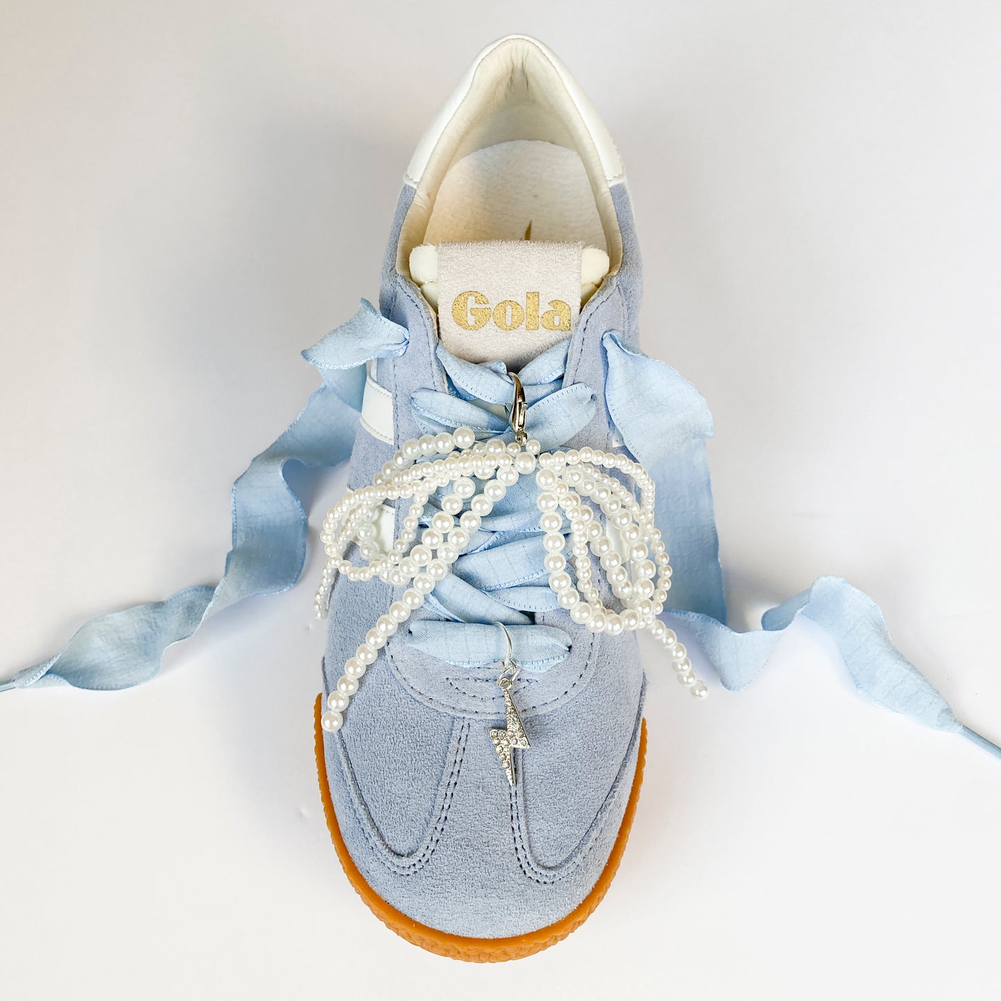 Elegant Baby Blue Lace & Pearl Bow Shoe Charm Set – Blue Ribbon Sneaker Accessories by Leo + Lee