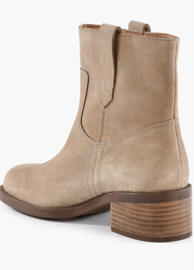 Seychelles Western Cozy Suede Bootie
