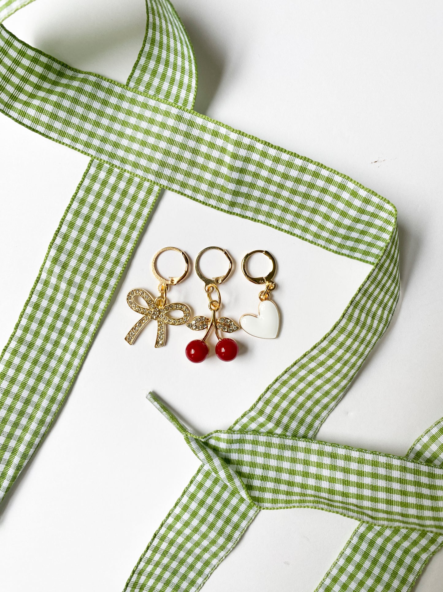 Green Gingham Sneaker Charm Set – Heart, Bow & Cherry Charms