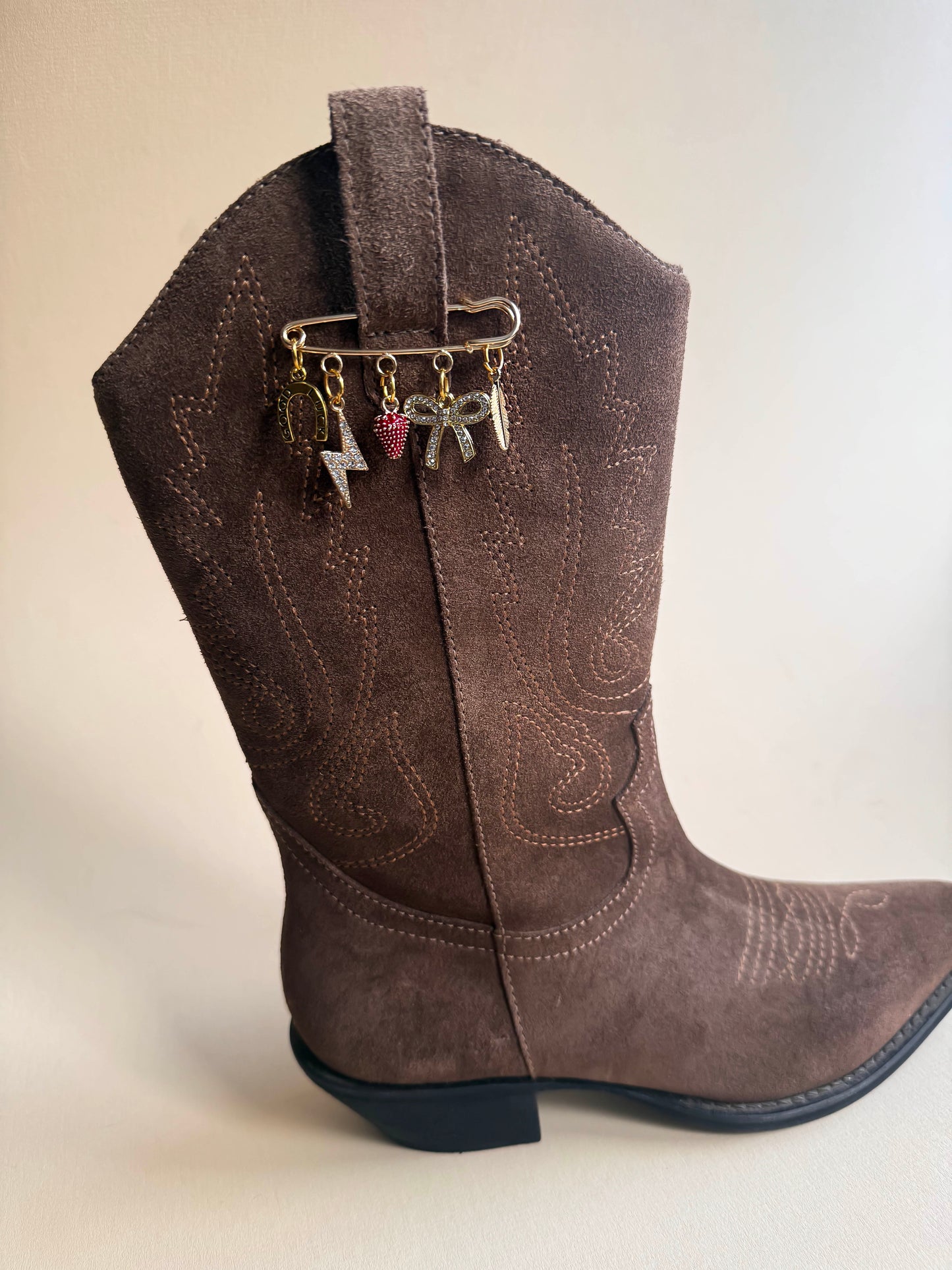 Boot, Sneaker & Birks Charm Pin – Gold Lucky Charm Shoe Accessory