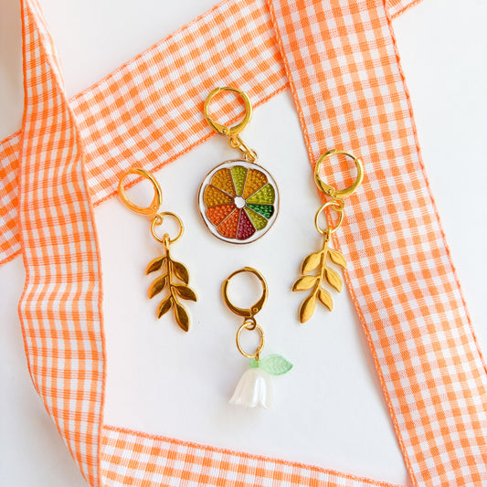 Orange Gingham Sneaker Charm Set – Flower, Ferns & Fruit Slice Charms