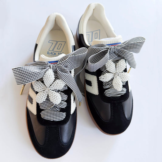 Black Houndstooth Shoelaces with Pearl Flower Charms – Chic & Elevated